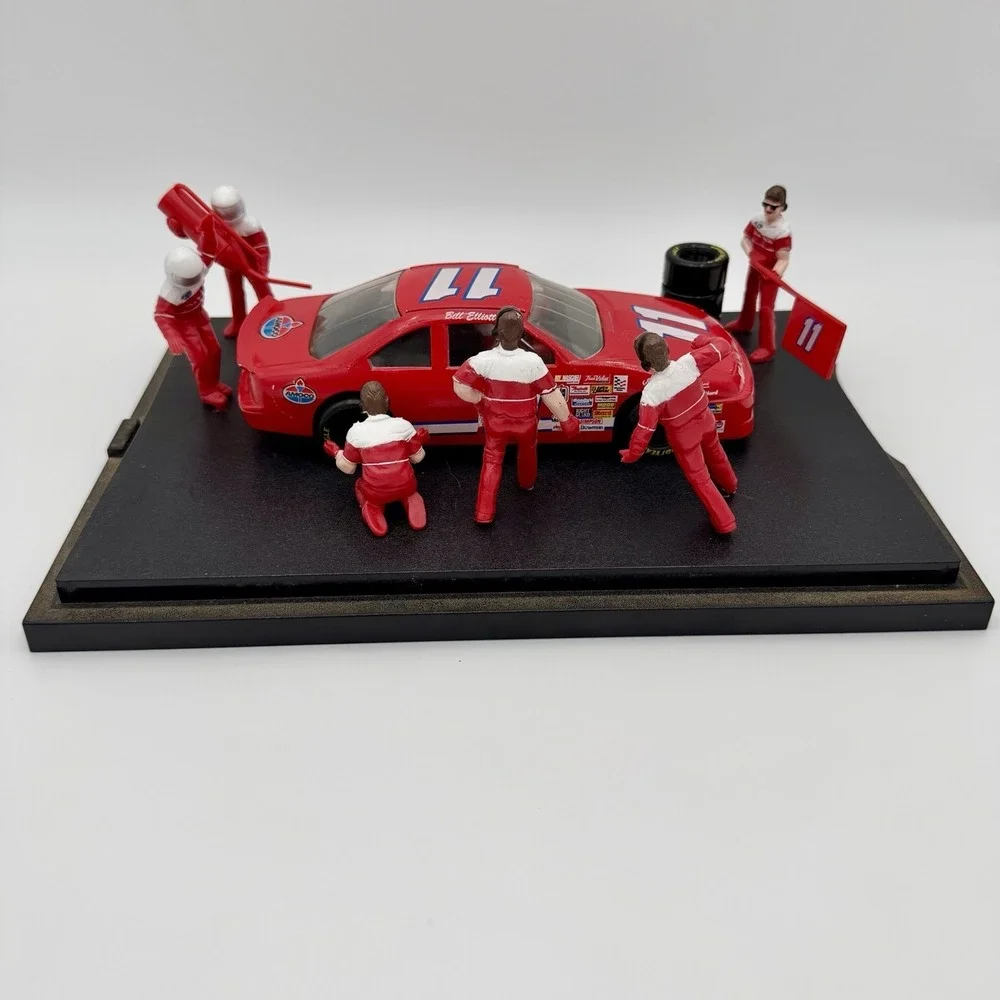 Vintage 1:24 Bill Elliott #11 NASCAR‎ Pit Stop Diorama Racing Champions